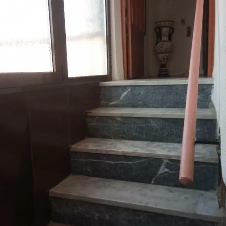 Giorgos House Homestay